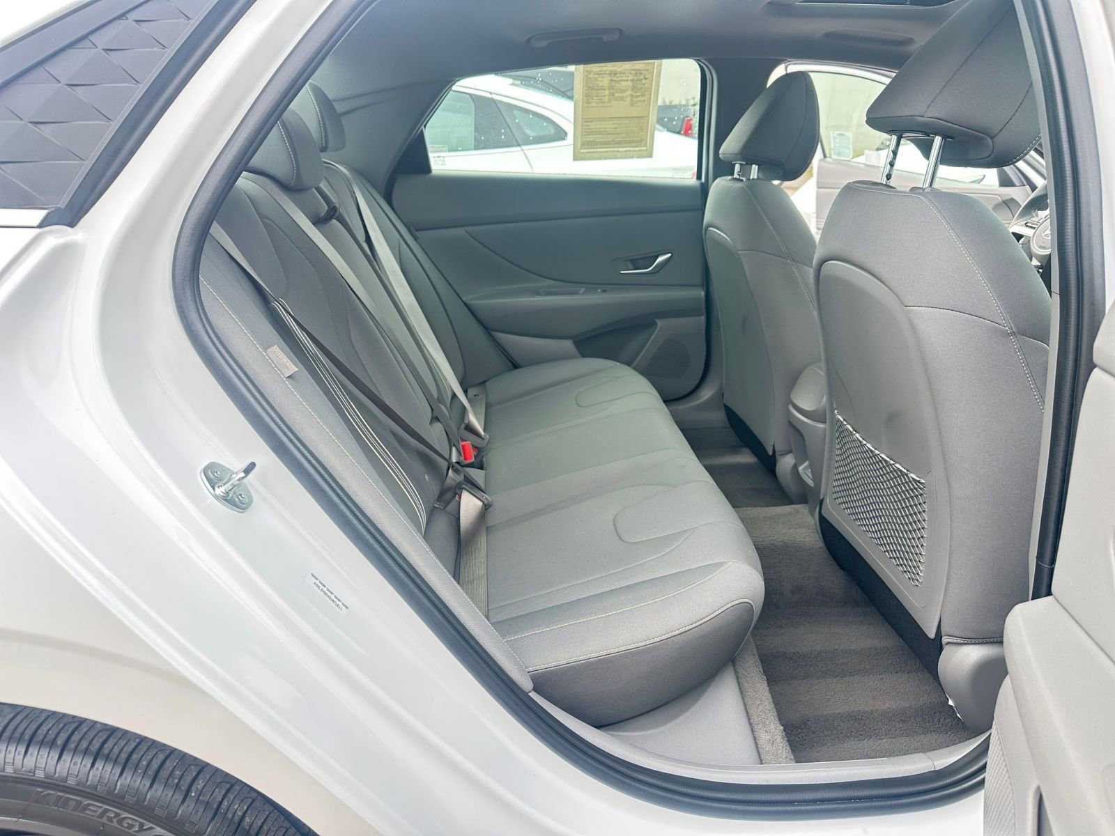 Used 2025 Hyundai Elantra SEL image 27