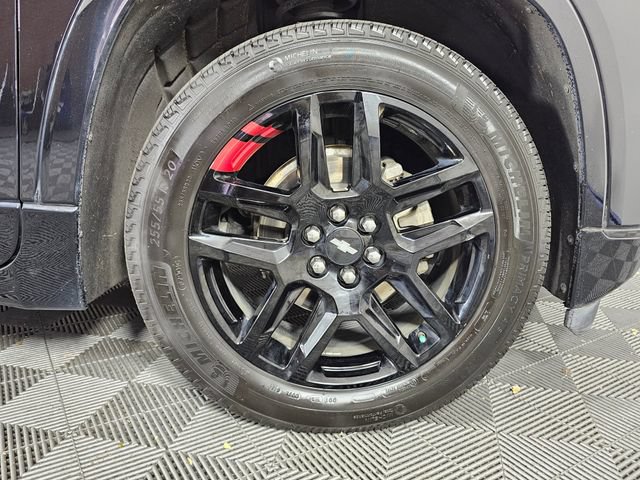 Used 2019 Chevrolet Traverse Premier w/ Redline Edition AWD/4WD image 6