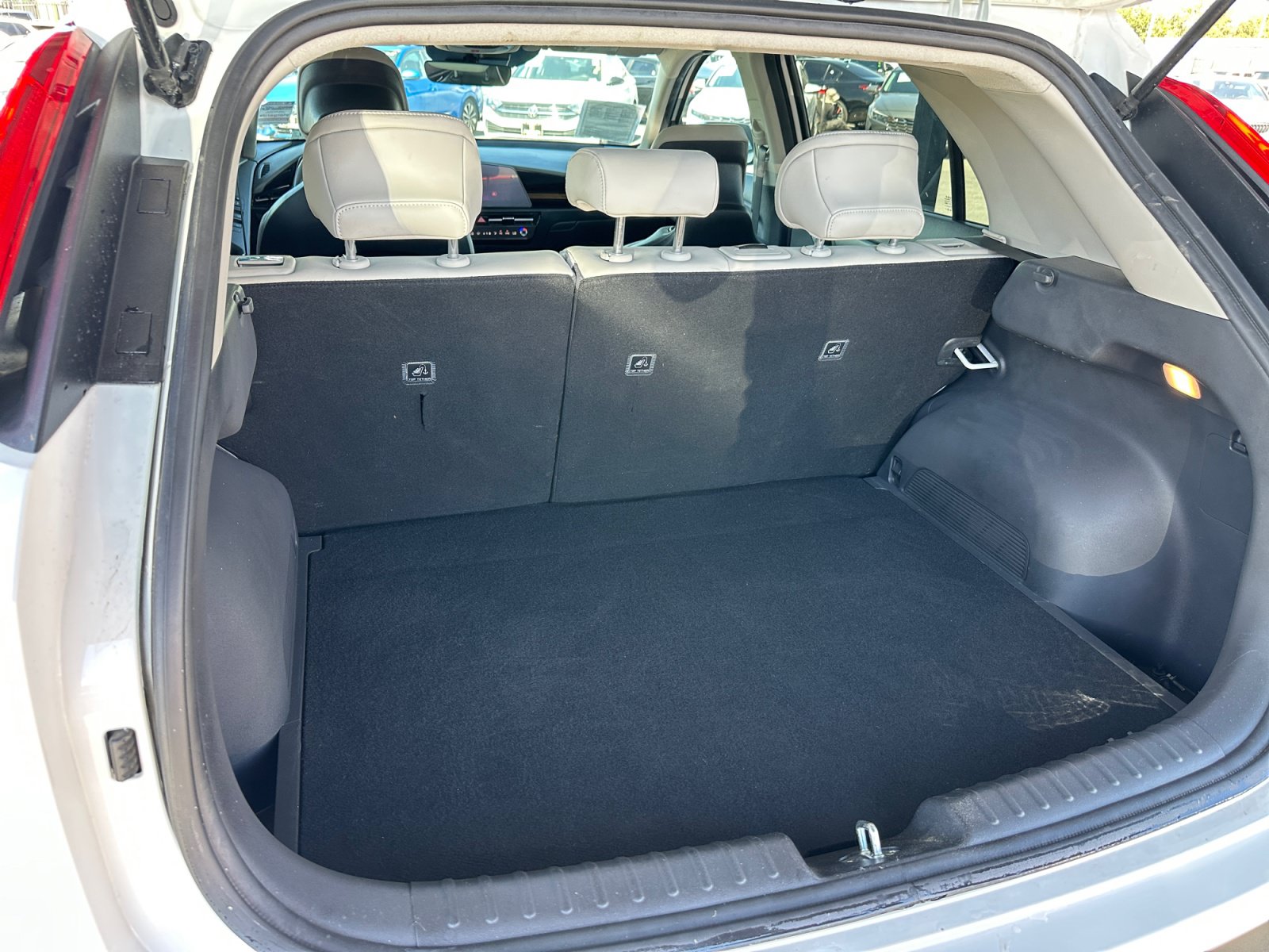 Used 2024 Kia Niro EX FWD image 24