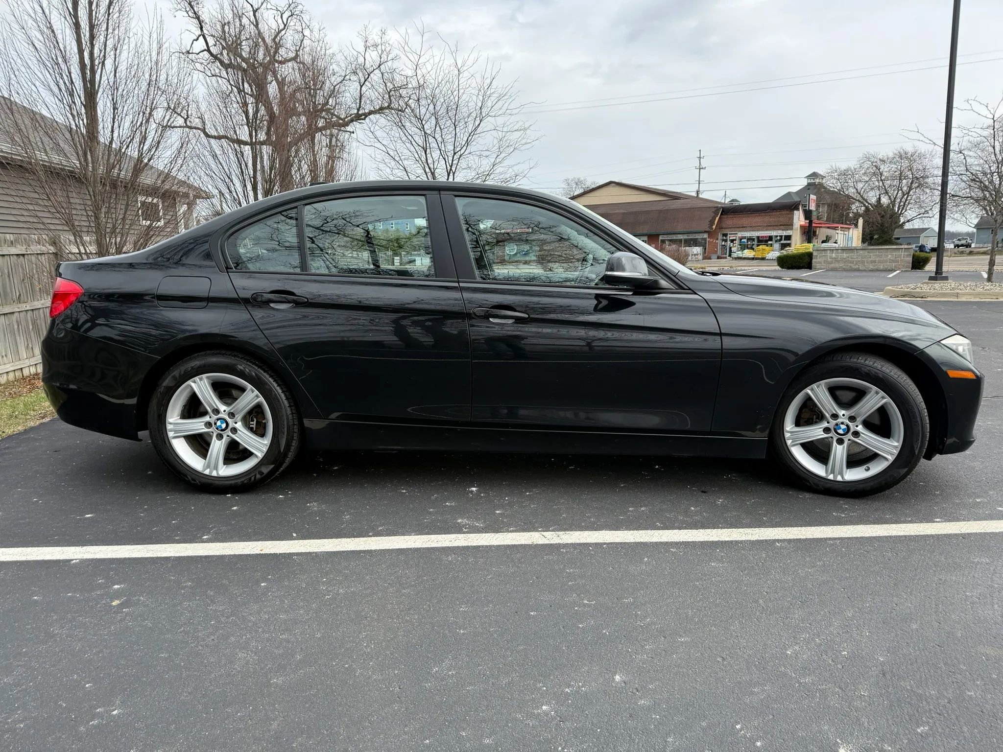 Used 2014 BMW 328i xDrive Sedan AWD/4WD image 4