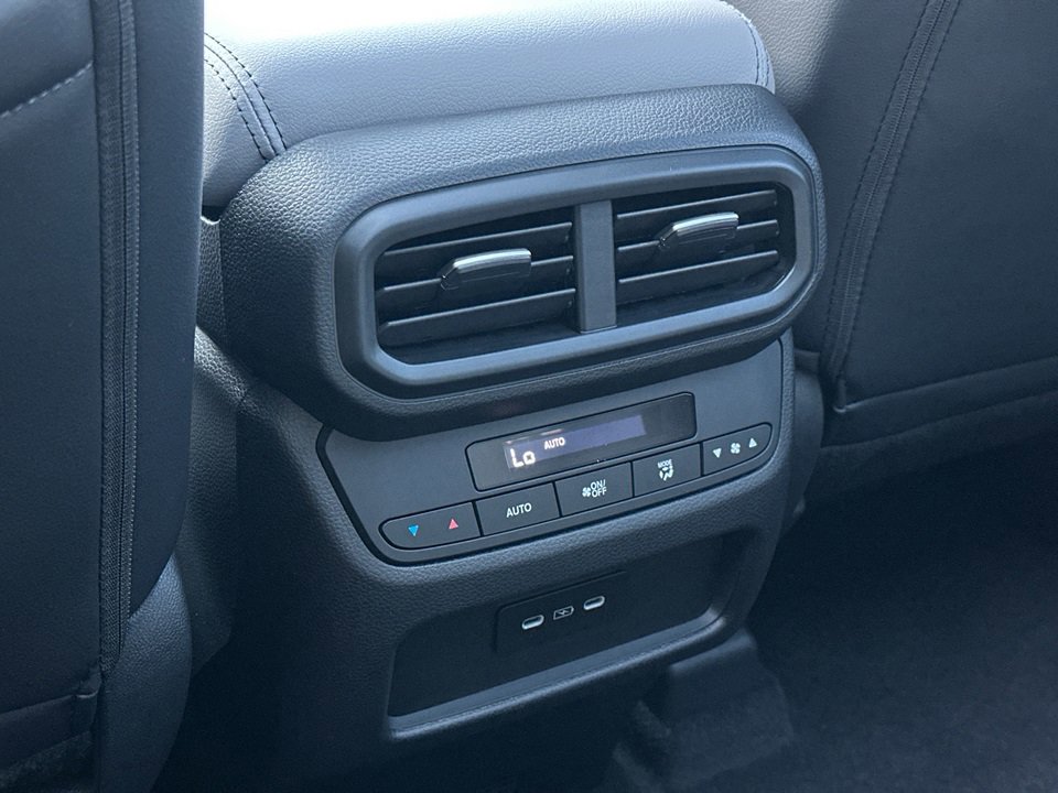 New 2025 Honda Pilot Touring image 18