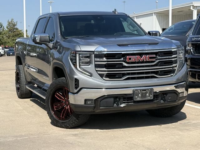 Used 2023 GMC Sierra 1500 SLT RWD image 2