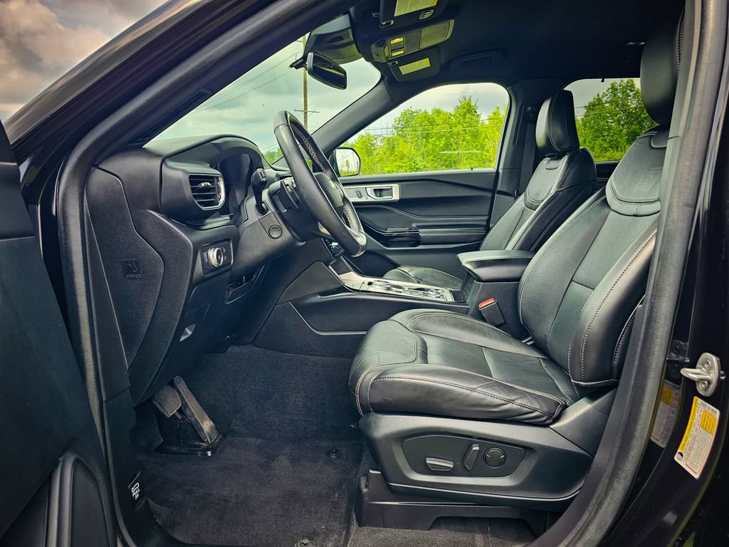 Used 2022 Ford Explorer ST w/ Equipment Group 401A AWD/4WD image 12