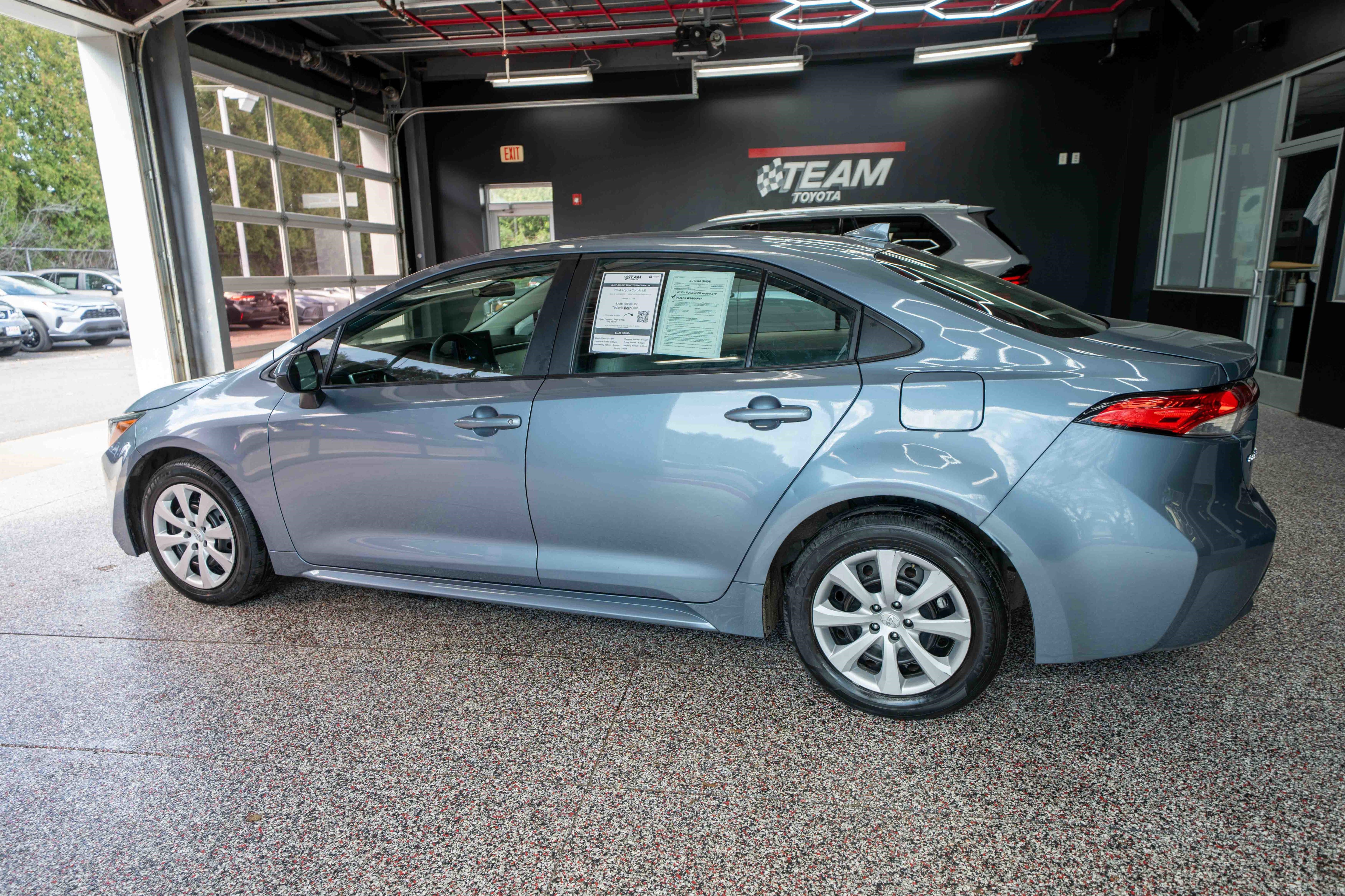 Used 2024 Toyota Corolla LE image 2