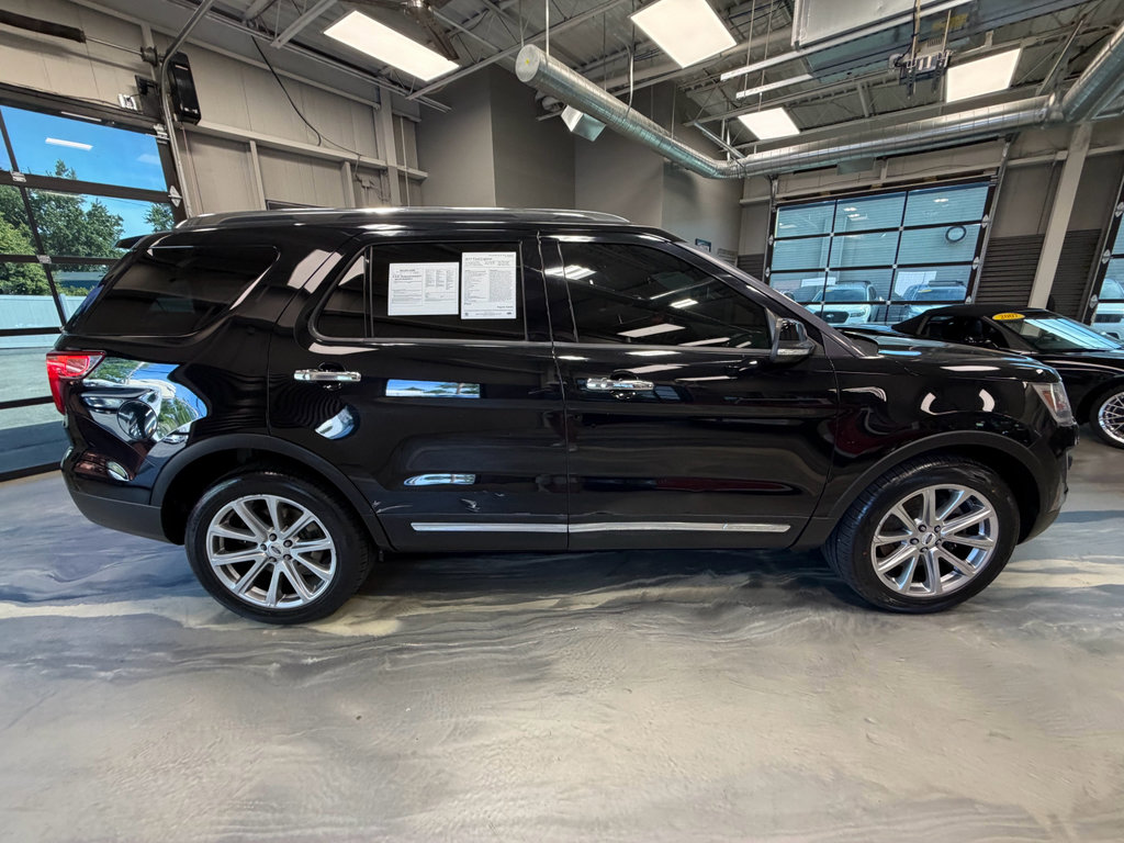 Used 2017 Ford Explorer Limited AWD/4WD image 31