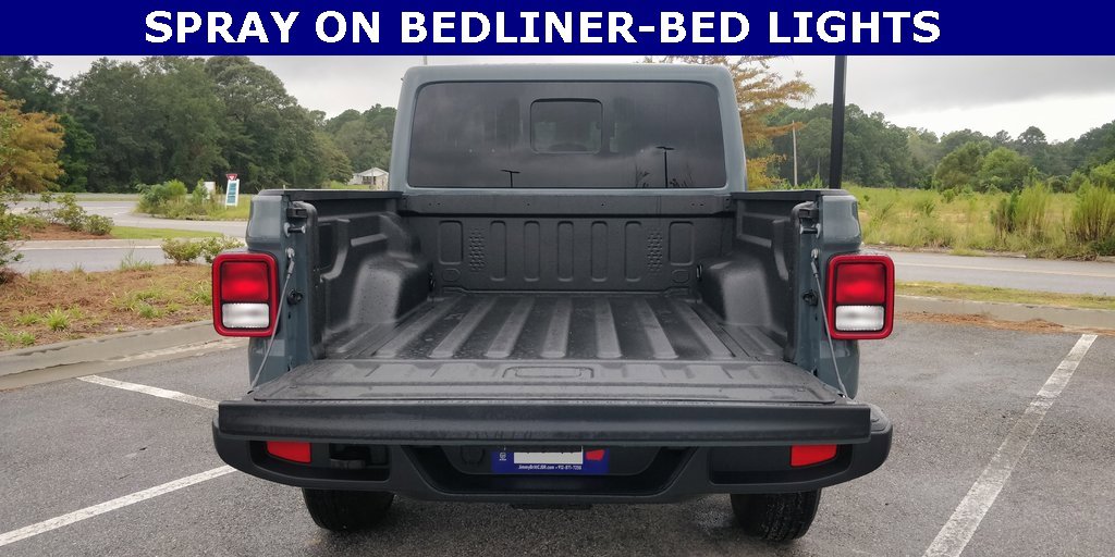 New 2025 Jeep Gladiator Sport image 6