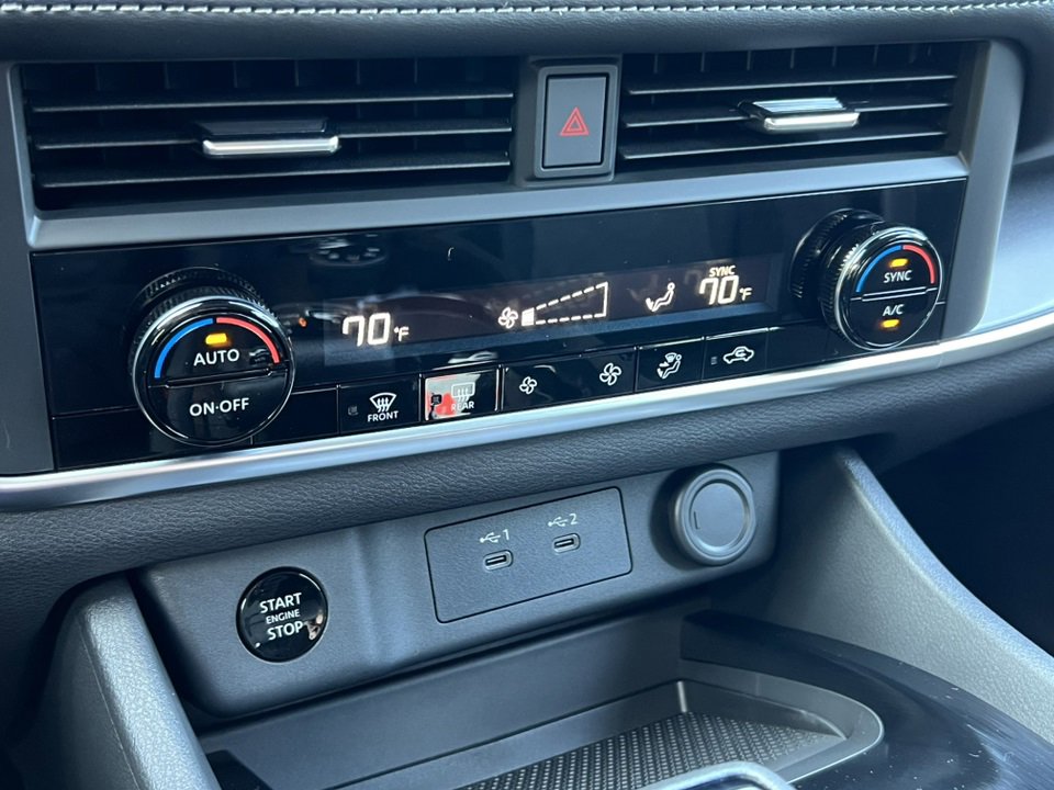 Used 2026 Nissan Rogue SV image 21