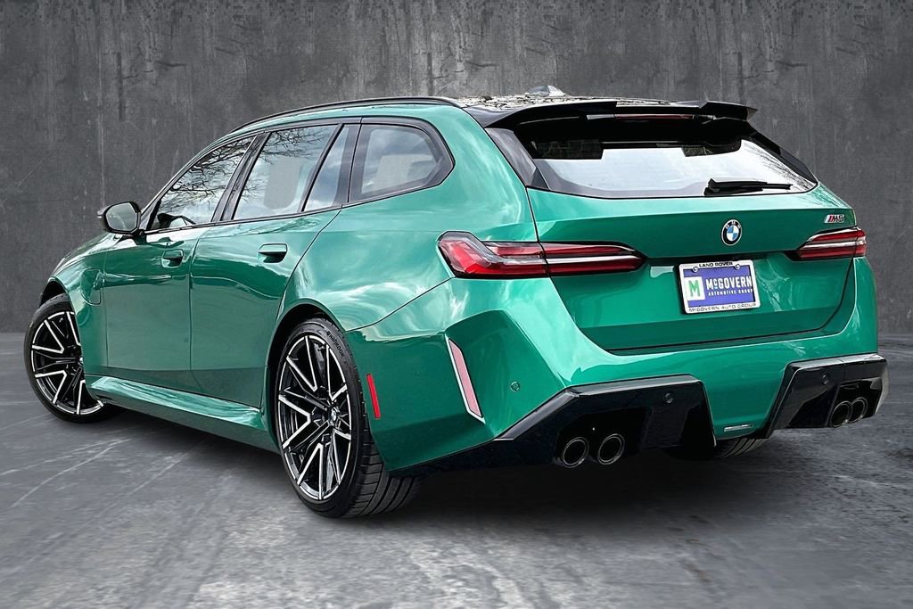 Used 2026 BMW M5 Touring image 4