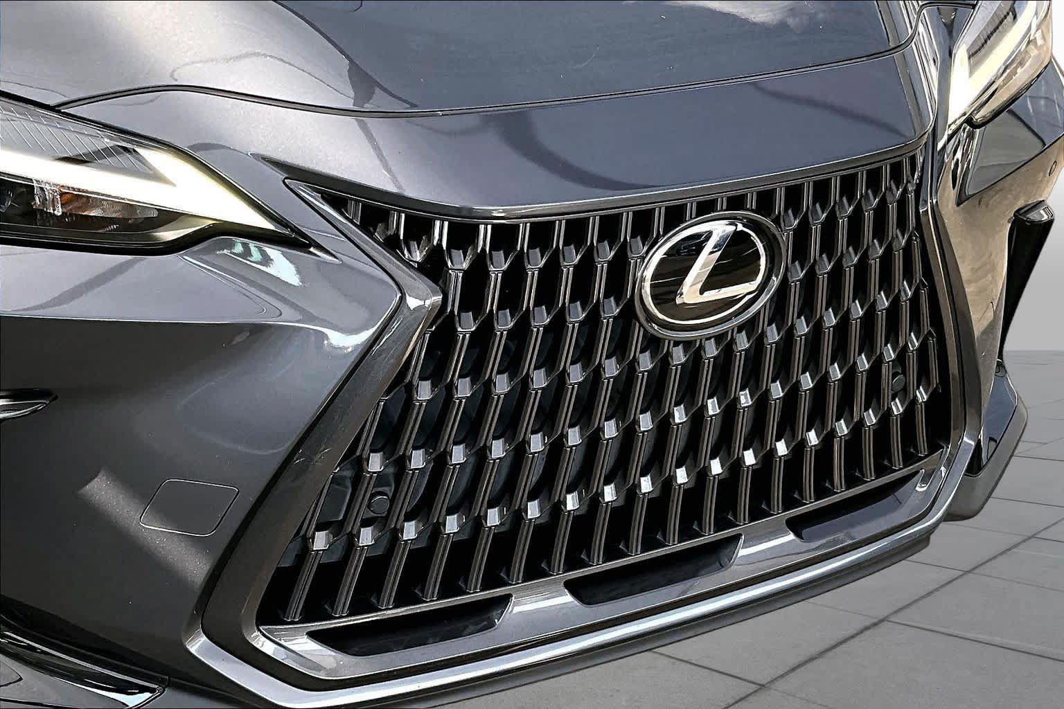 Used 2022 Lexus NX 350 AWD image 30