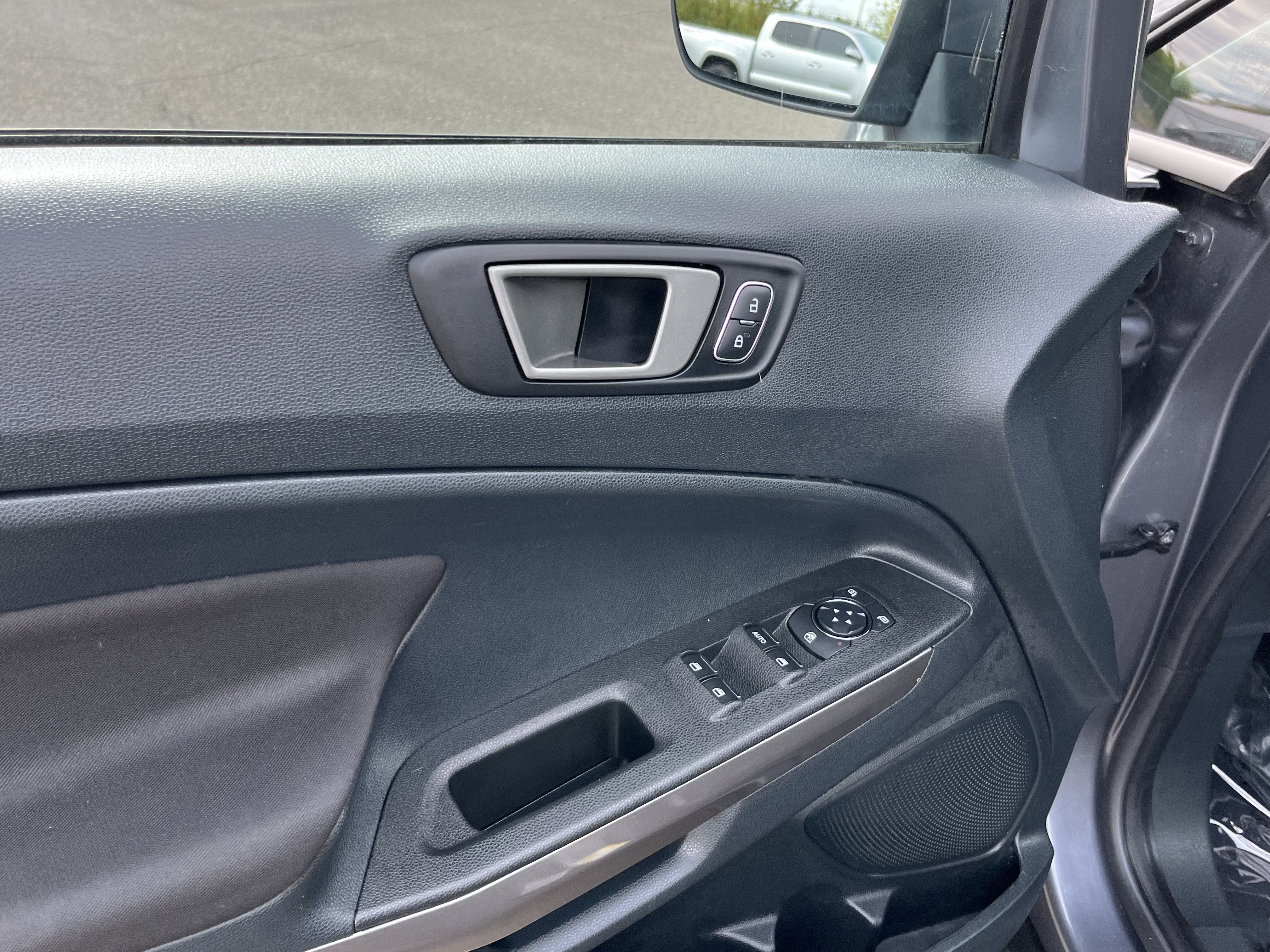 Used 2021 Ford EcoSport SE w/ Interior Protection Package FWD image 17
