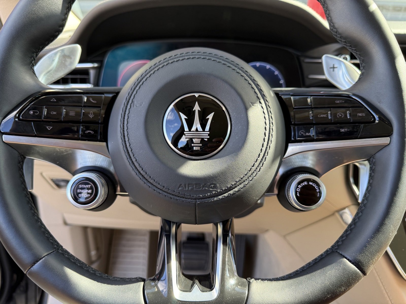 Used 2023 Maserati Grecale GT image 27