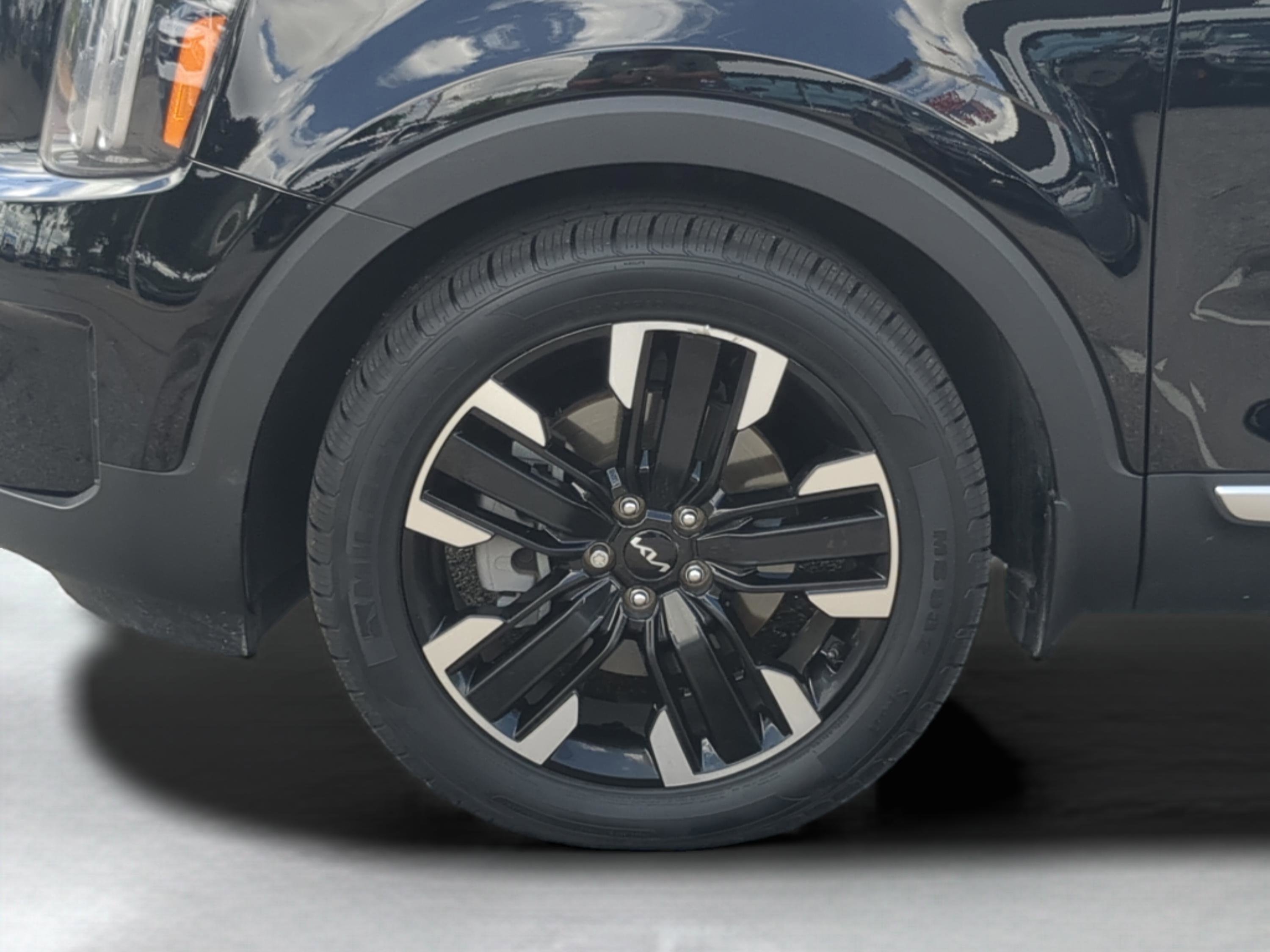 Certified 2024 Kia Telluride SX Prestige w/ Towing Package AWD/4WD image 29