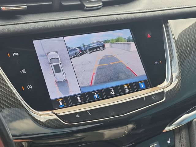 Used 2023 Cadillac XT6 Sport w/ Technology Package AWD/4WD image 10