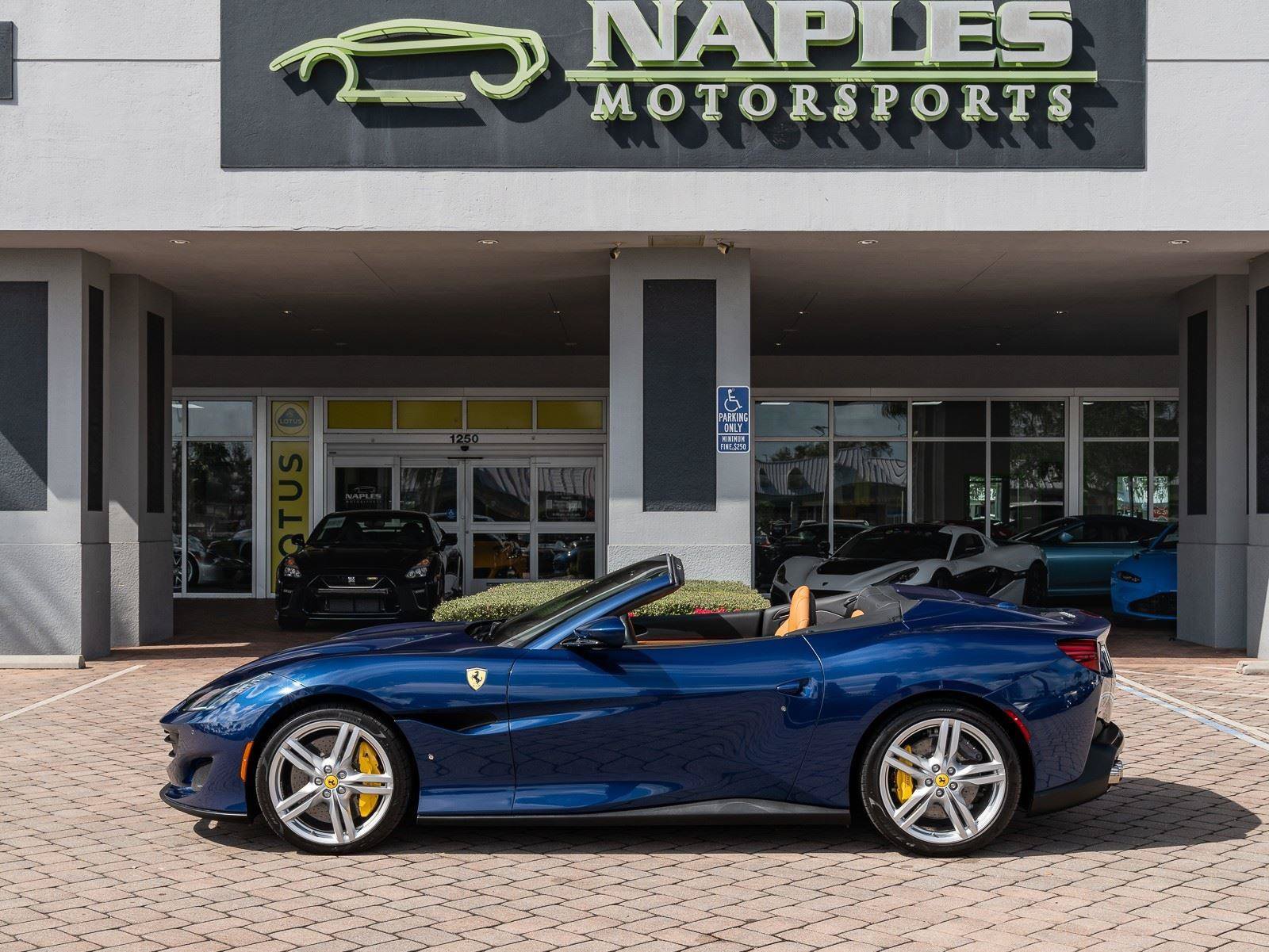Used 2019 Ferrari Portofino RWD image 29