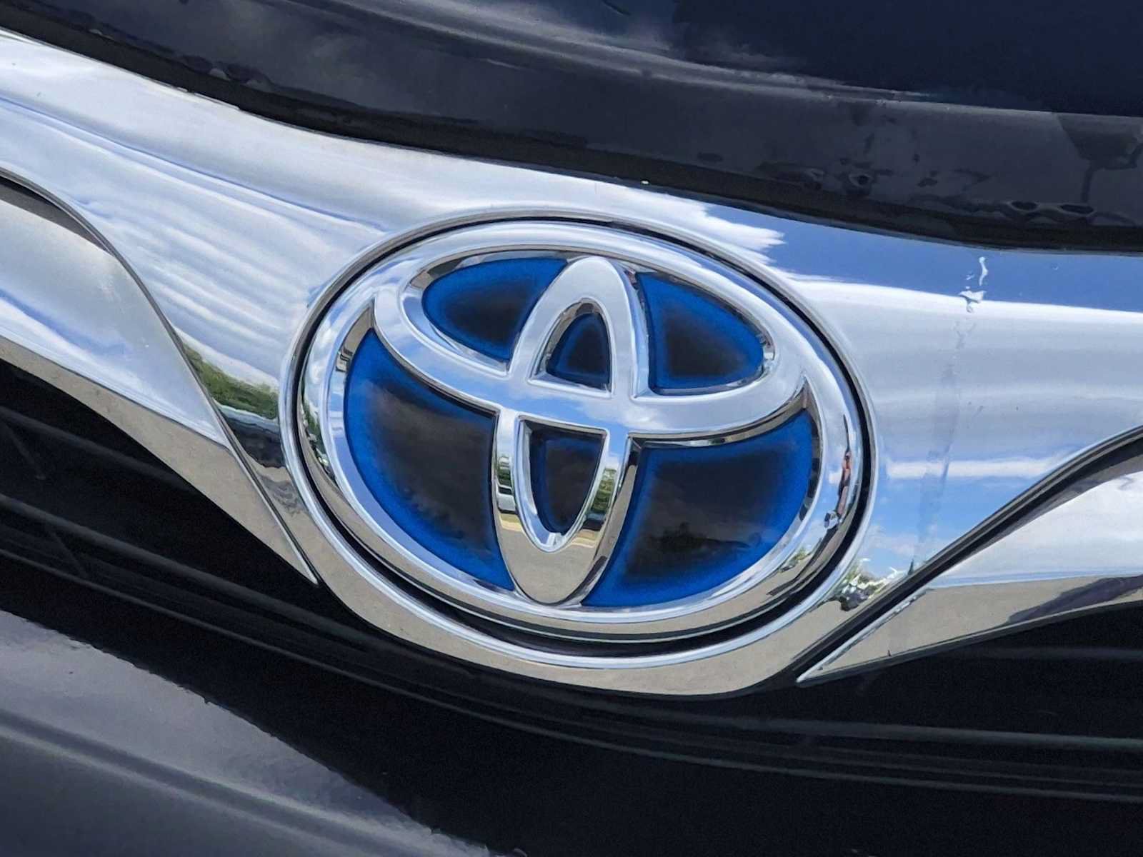 Used 2014 Toyota Camry XLE w/ Convenience Package FWD image 12