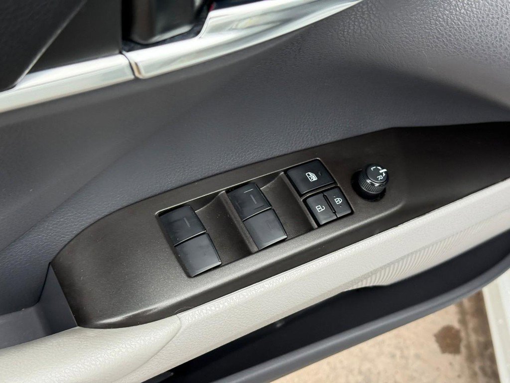 Certified 2022 Toyota Camry SE image 17