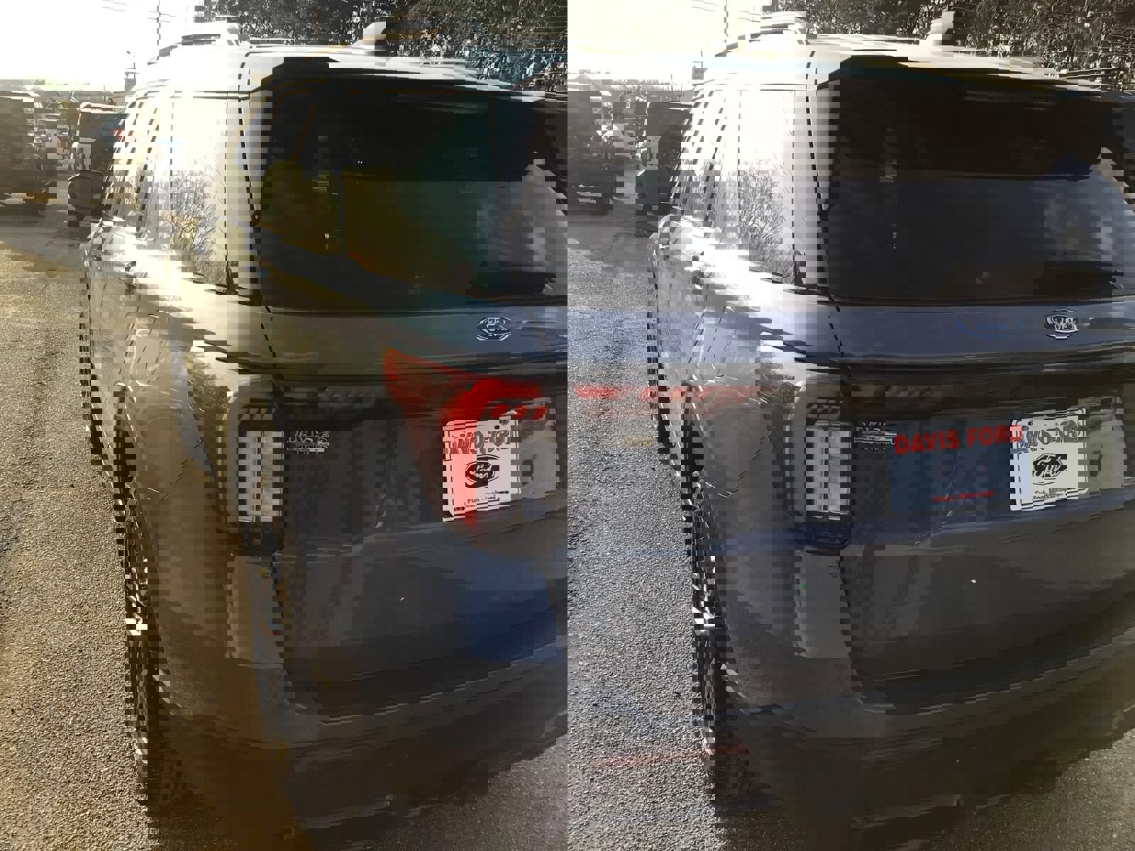 New 2026 Ford Explorer ST-Line w/ ST-Line Street Pack image 11