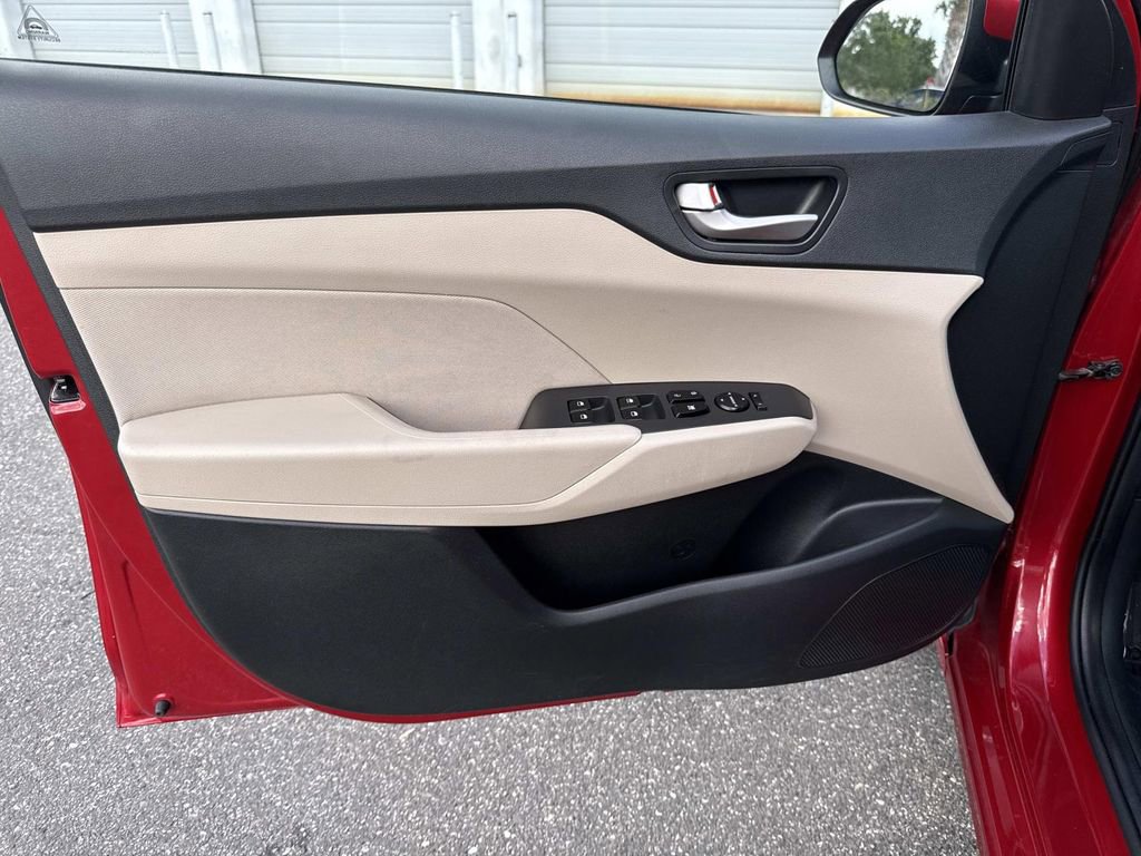 Used 2018 Hyundai Accent SE FWD image 22