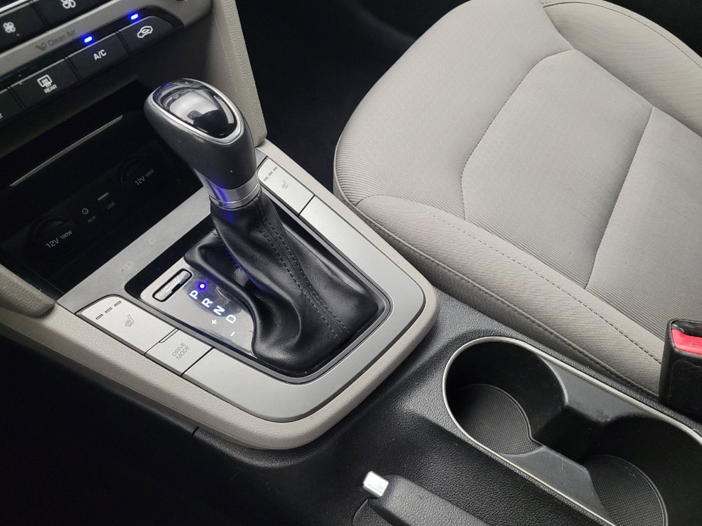 Used 2018 Hyundai Elantra Value Edition FWD image 26