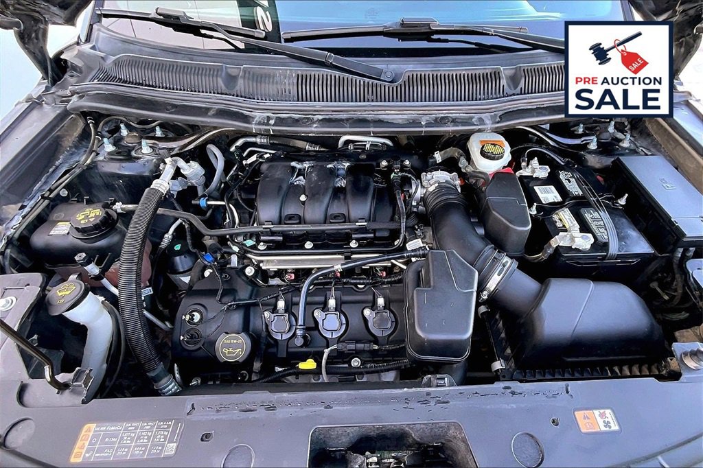 Used 2018 Ford Explorer XLT image 10