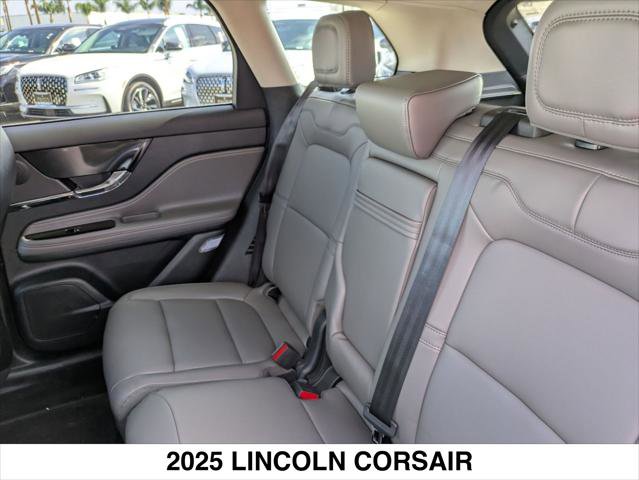 New 2025 Lincoln Corsair AWD image 12