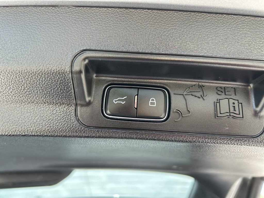 Used 2020 Ford Explorer 2WD w/ Class III Trailer Tow Package image 46