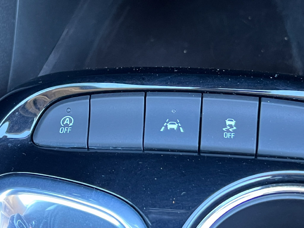 Used 2023 Buick Encore GX Preferred w/ Cold Weather Comfort Package FWD image 27