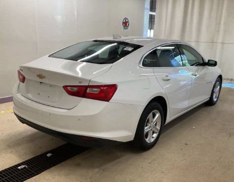 Used 2024 Chevrolet Malibu LT FWD image 3