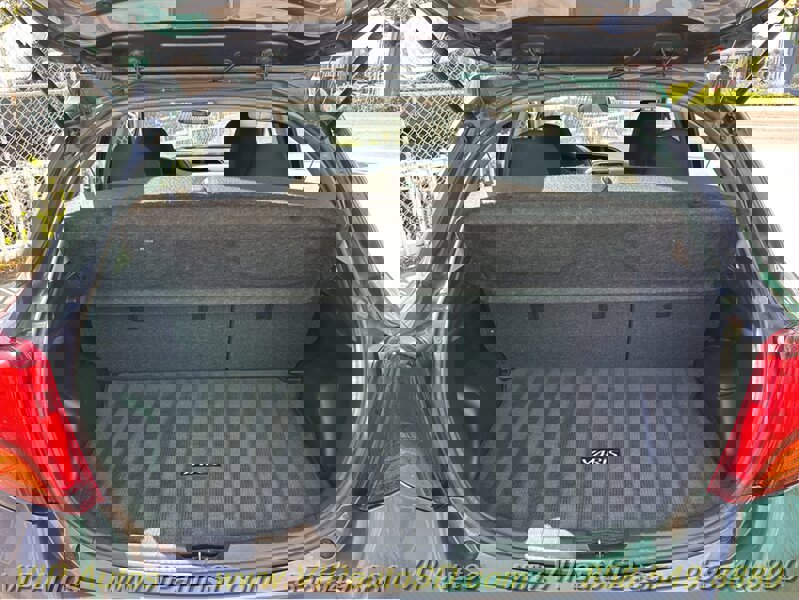 Used 2017 Toyota Yaris LE image 32