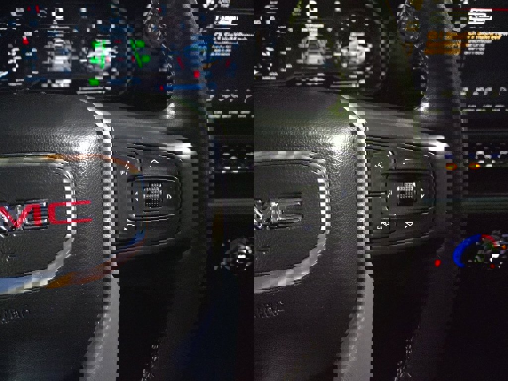 Used 2024 GMC Sierra 1500 Elevation image 24