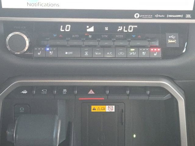 Used 2024 Toyota Tundra Limited image 33