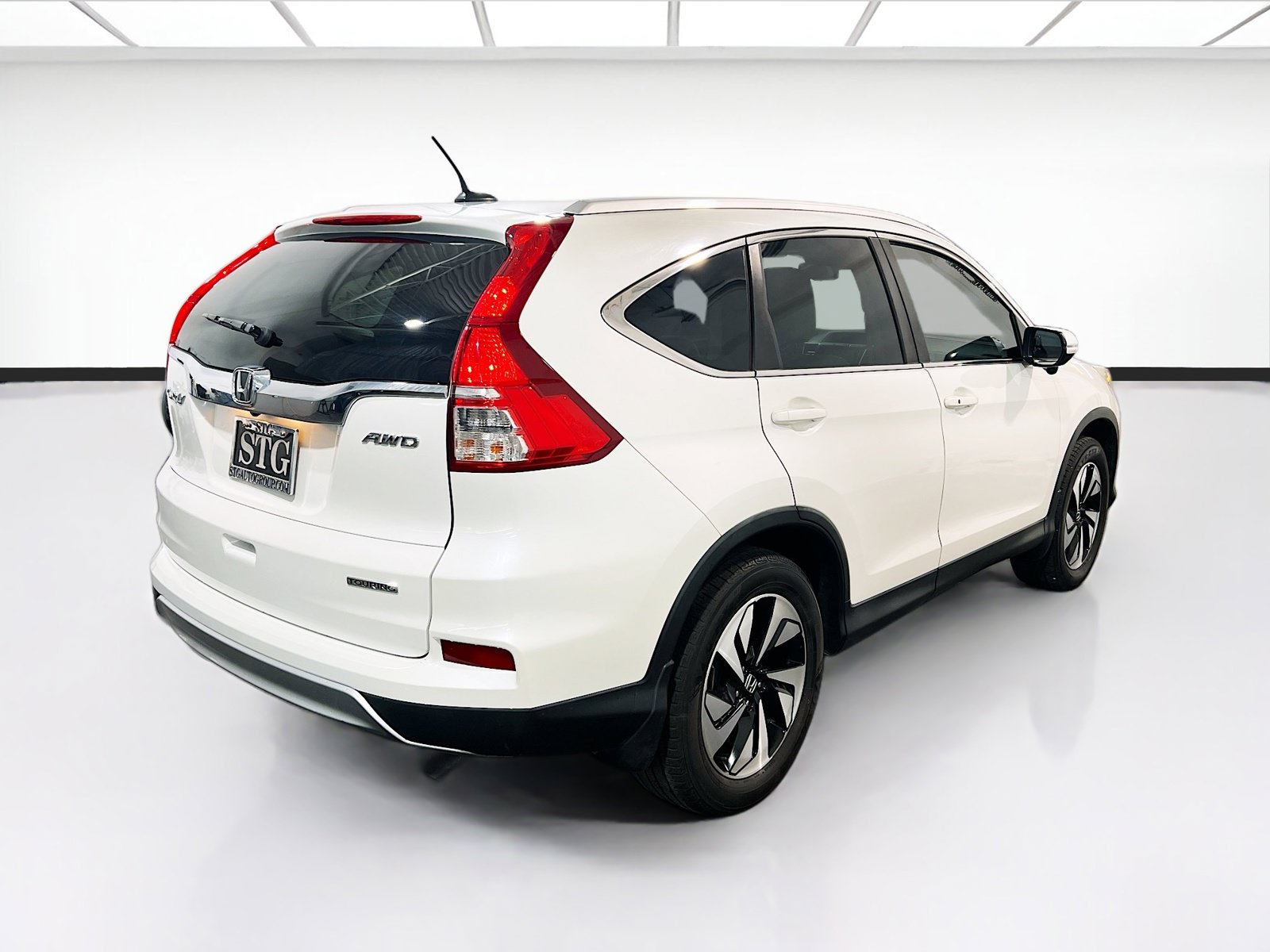 Used 2016 Honda CR-V Touring image 4