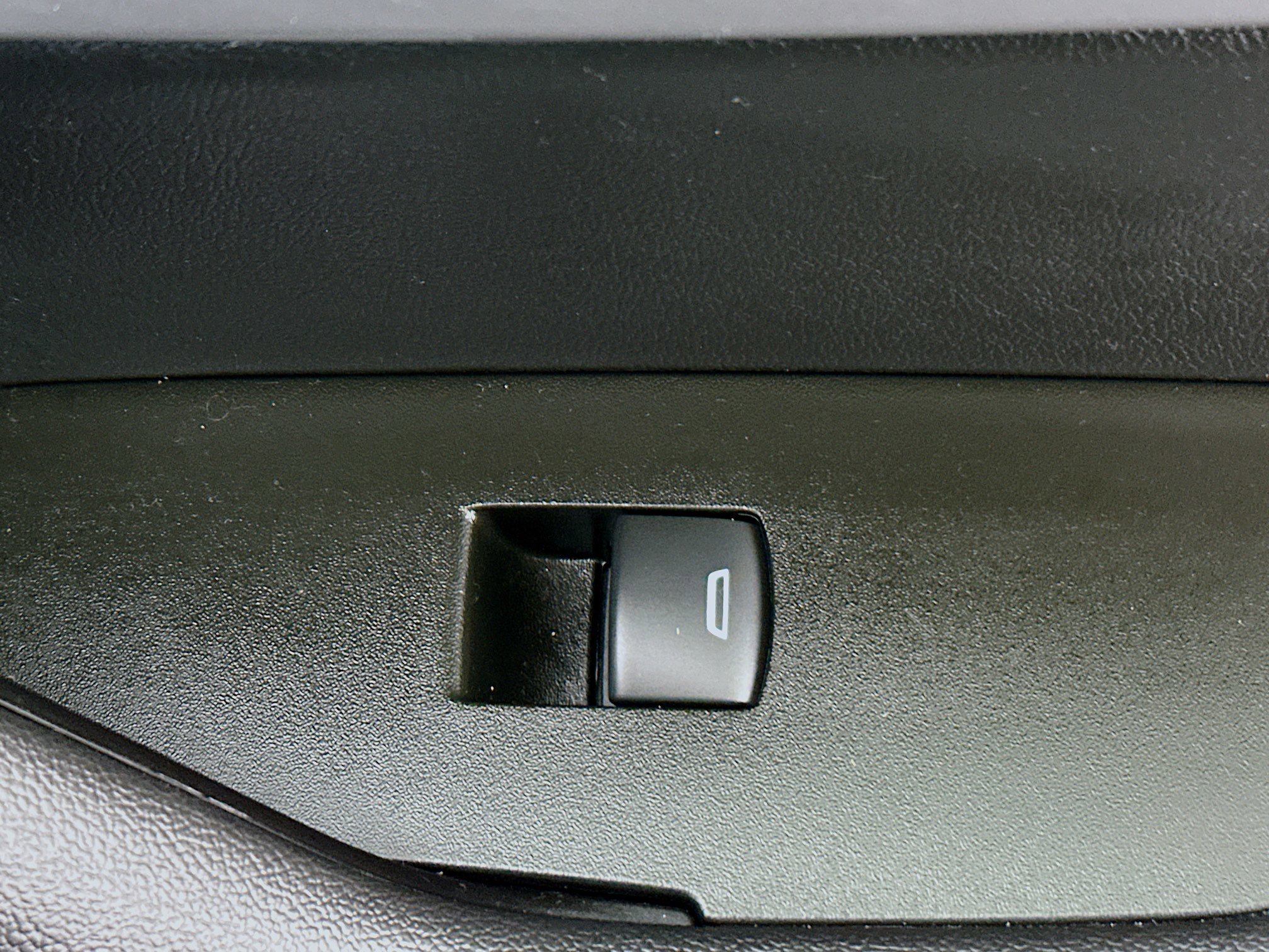 Used 2024 Chevrolet Blazer LT w/ Driver Confidence Package image 28