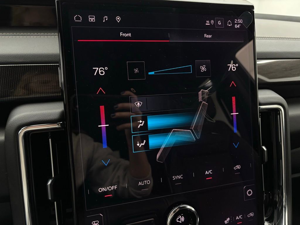 New 2026 GMC Yukon XL Elevation w/ LPO, Elevation Black Package image 28