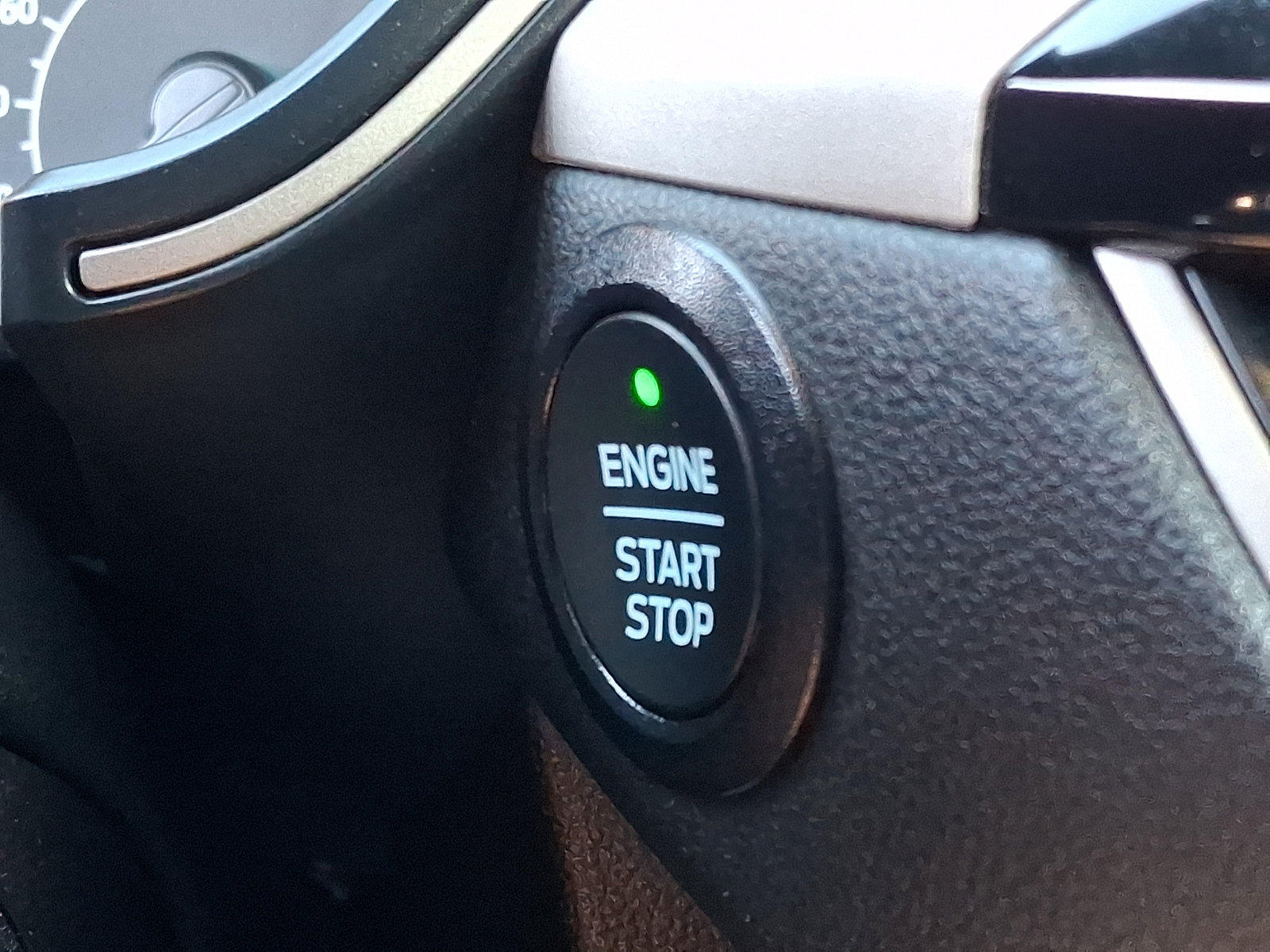 Certified 2022 Ford Escape SE AWD/4WD image 25