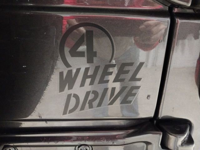 Used 2024 Jeep Wrangler Willys image 27