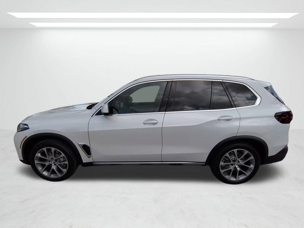 New 2026 BMW X5 xDrive40i w/ Parking Assistance Package AWD/4WD image 7