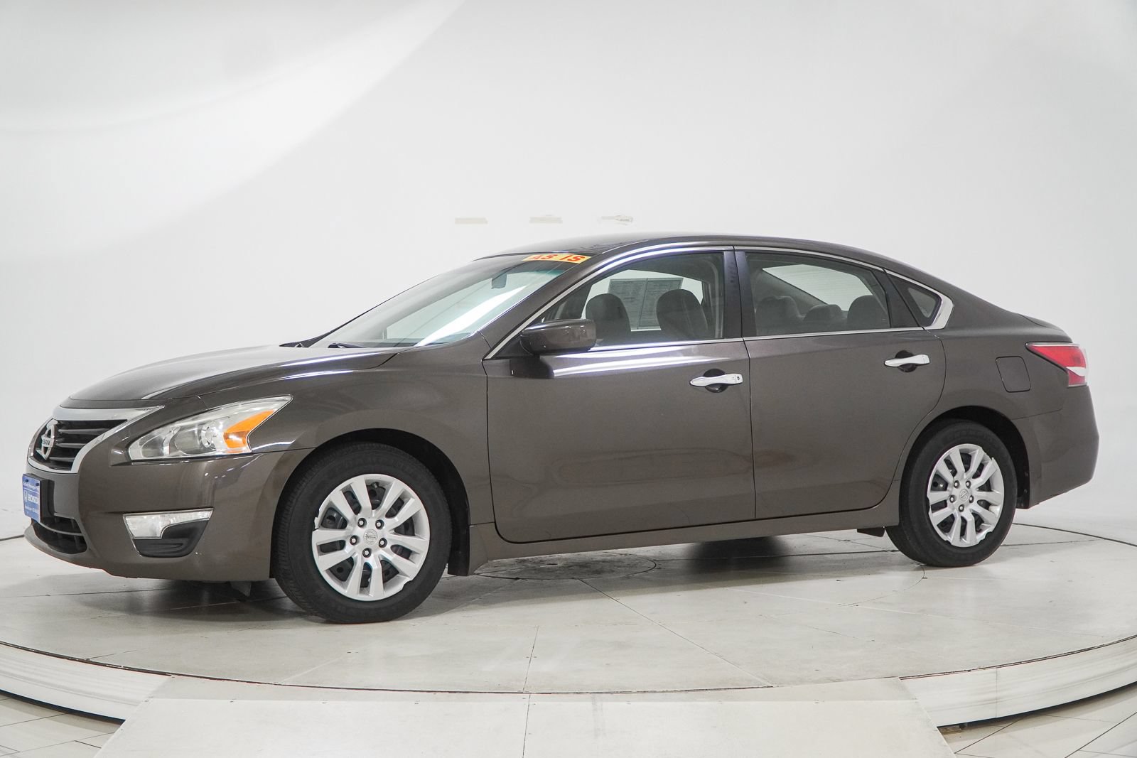 Used 2015 Nissan Altima 2.5 S w/ Power Driver Seat Package FWD image 5