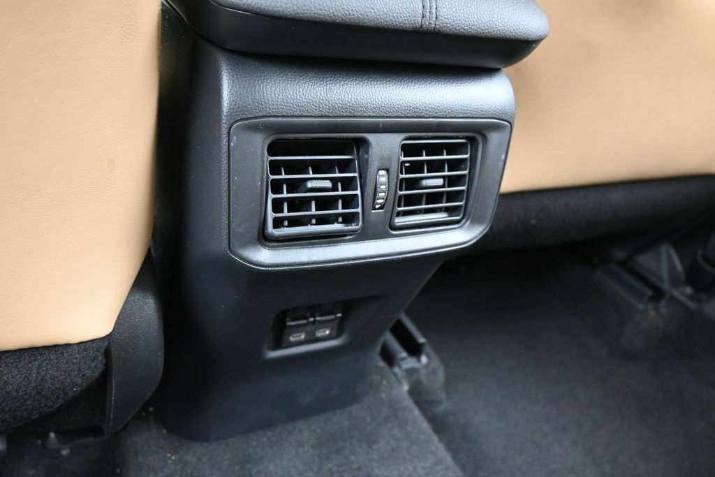Used 2025 Toyota RAV4 XLE Premium FWD image 34