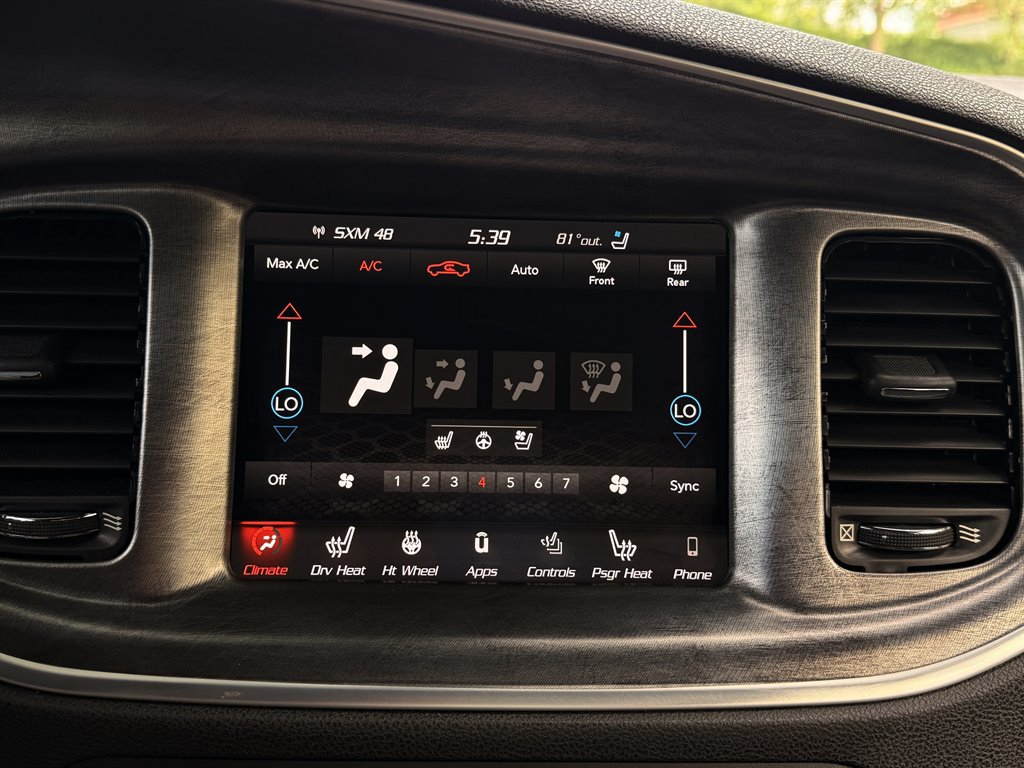 Used 2018 Dodge Charger R/T RWD image 14