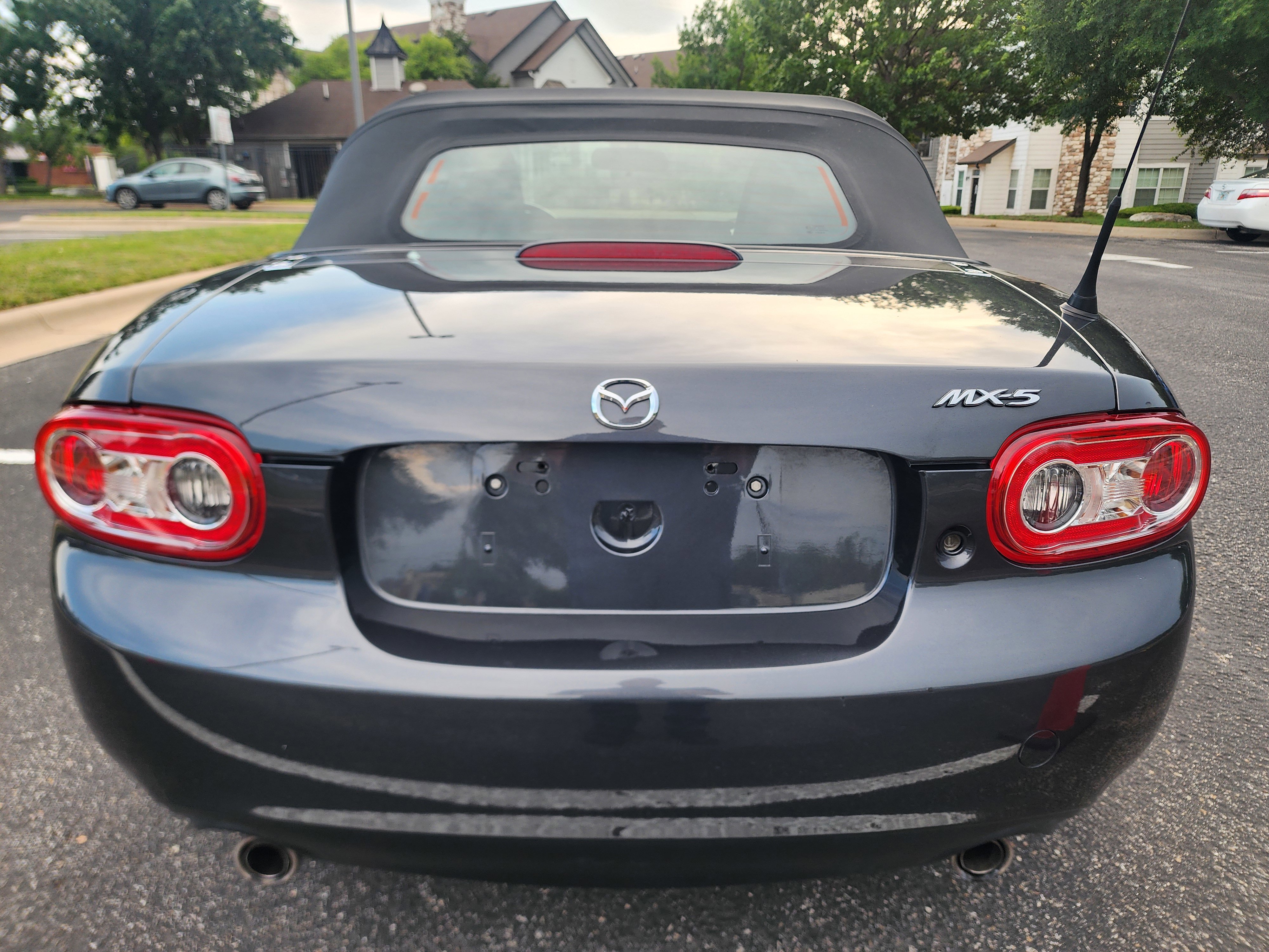 Used 2014 MAZDA MX-5 Miata Sport RWD image 6
