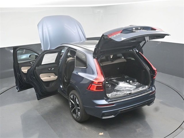 New 2026 Volvo XC60 B5 Plus w/ Protection Package Premier image 50