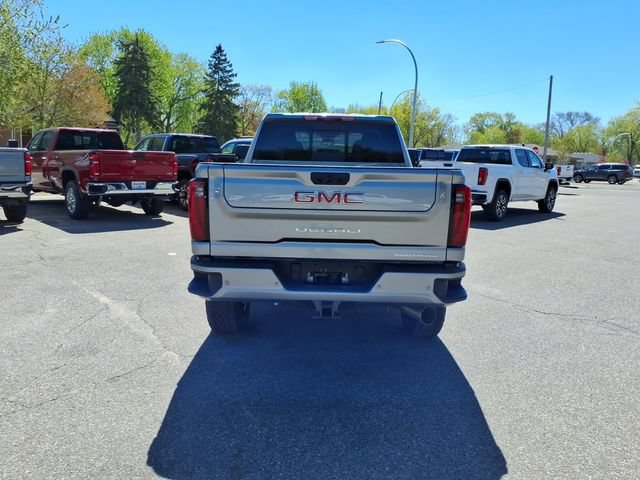 New 2026 GMC Sierra 3500 Denali w/ Denali Reserve Package AWD/4WD image 4