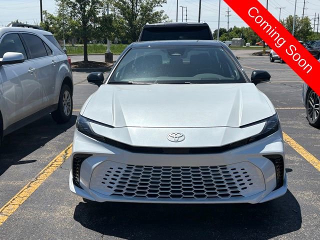 Used 2025 Toyota Camry XSE w/ Premium Package FWD image 2
