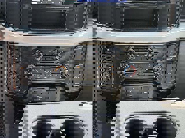 New 2025 Ford F550 4x4 Supercab Super Duty image 14