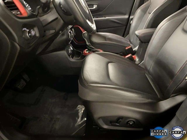 Used 2015 Jeep Renegade Trailhawk w/ Premium Leather Group image 63
