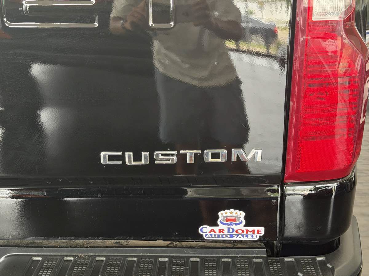 Used 2024 Chevrolet Silverado 2500 Custom w/ Custom Convenience Package AWD/4WD image 32