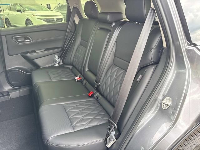 New 2026 Nissan Rogue Platinum image 16