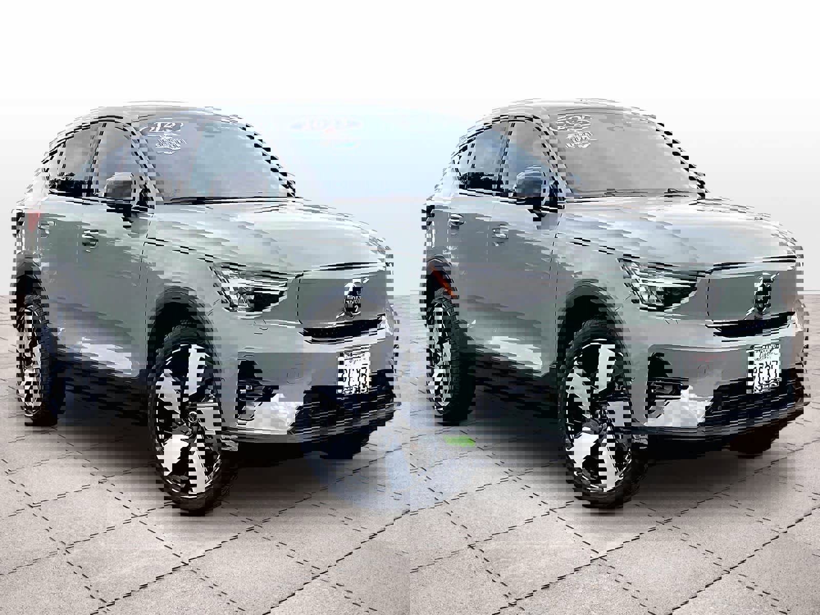 Used 2023 Volvo C40 P8 Recharge Ultimate image 2