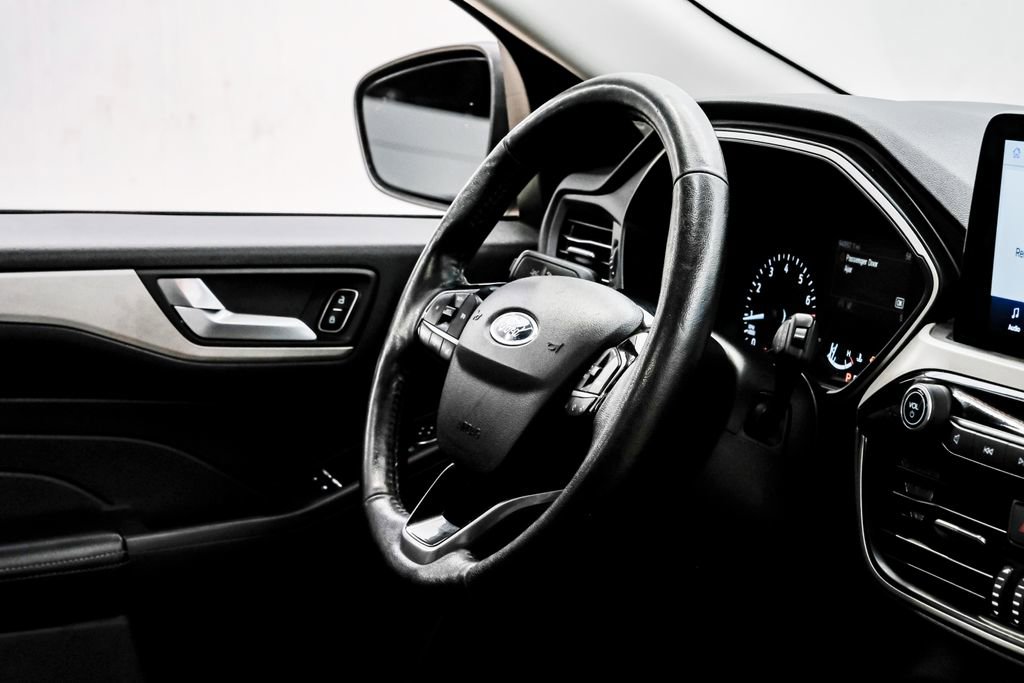 Used 2021 Ford Escape SEL image 20